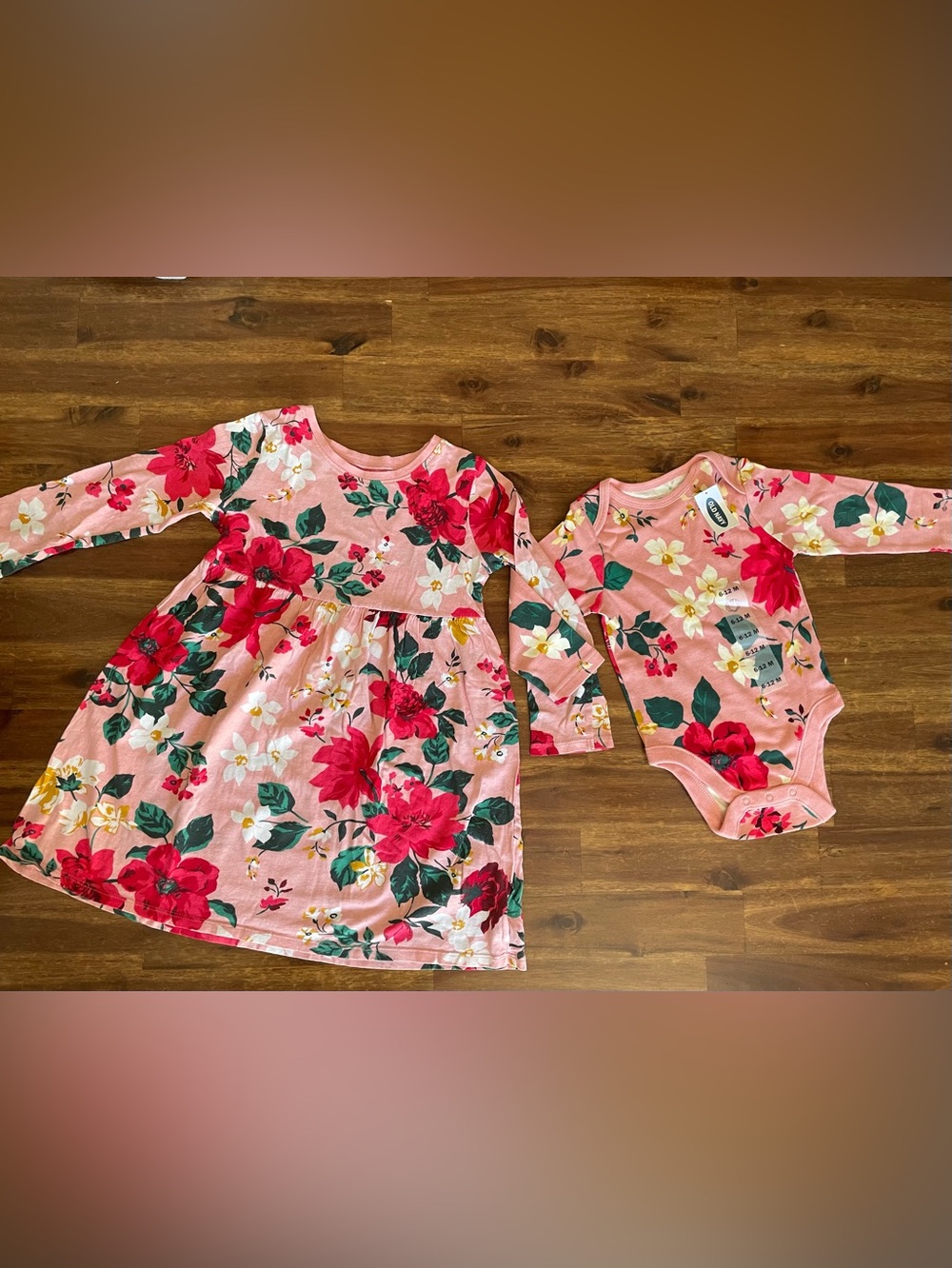 Old Navy Matching Sisters Set (5T & 6-12M)